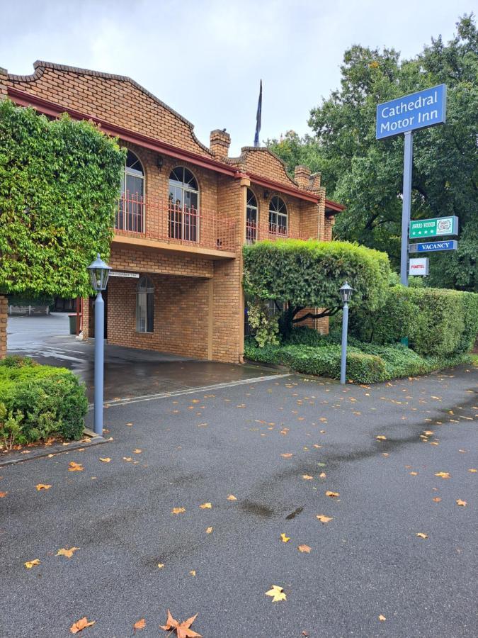 Cathedral Motor Inn Bendigo Zewnętrze zdjęcie